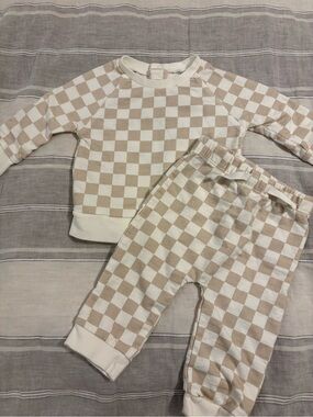 Tiny Kind 3-6M Organic French Terry Sweatshirt & Jogger Set in Skate Check